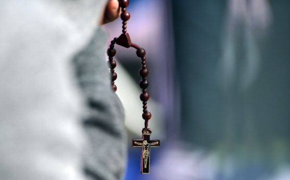 Meer dan duizend kinderen misbruikt door meer dan driehonderd priesters: ‘systematische doofpot’