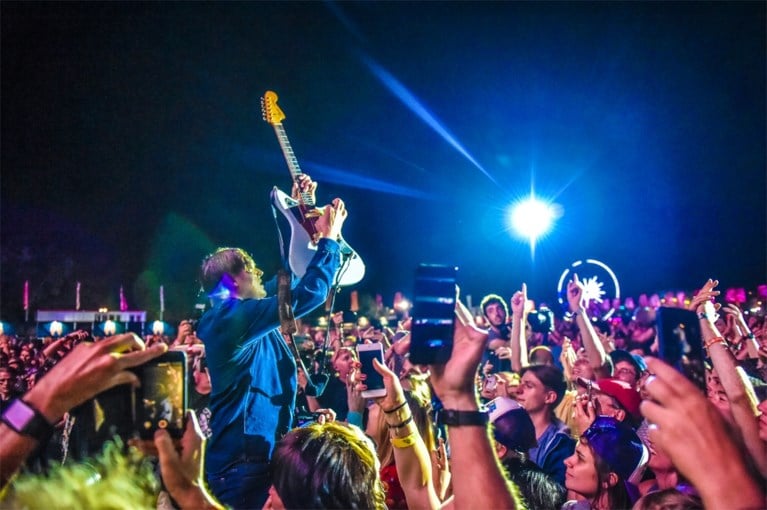 Arcade Fire: armwuiven op de Apocalyps