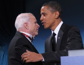 Amerikaanse senator John McCain overleden: 'Weinigen op de proef gesteld zoals John'