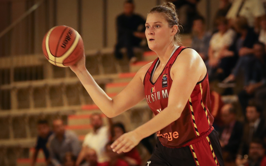 Belgian Cats Julie Vanloo - Belgian Cats schitteren tegen Turkije - De Standaard _ Vanloo started her career abroad at mondeville, france.