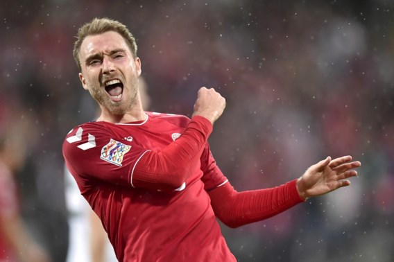 Denemarken viert einde staking met winst tegen Wales