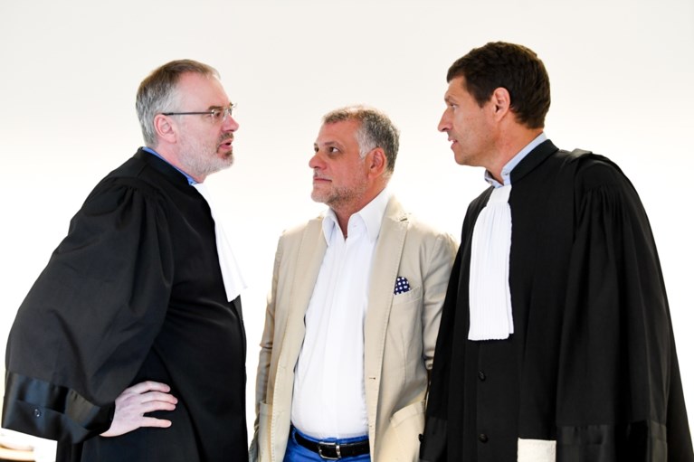 Tweede Bosman-arrest? Spelersmakelaar klaagt UEFA-regel over “lokaal opgeleide spelers” aan