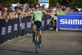 Marianne Vos pakt in Waterloo de zege bij de vrouwen, Cant stelt teleur met 10e plek