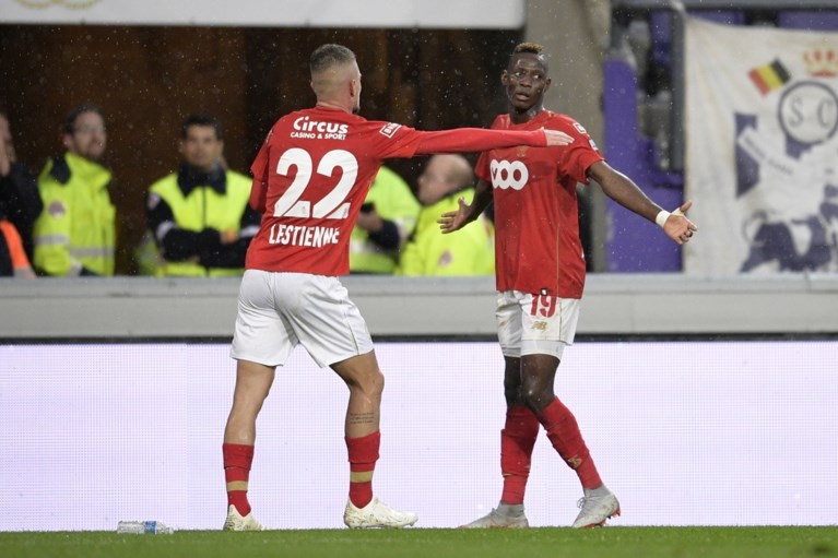Sanneh bezorgt Anderlecht in extremis zege tegen Standard