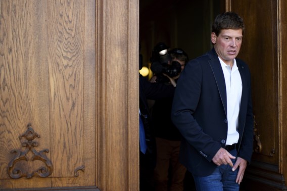 Jan Ullrich komt opnieuw in opspraak: ex-Tourwinnaar neemt op restaurant medewerker in wurggreep 