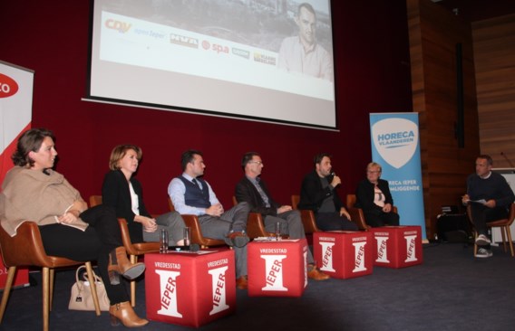 Xavier Taveirne modereert nieuw debat