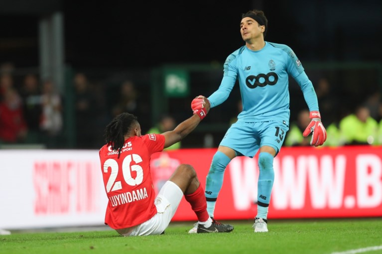 Indrukwekkend Standard smeert Club Brugge eerste nederlaag van het seizoen aan