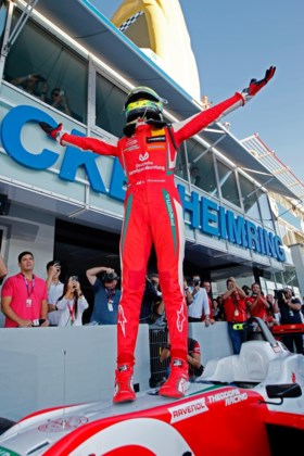 In De Voetsporen Van Zijn Vader Zoon Van Michael Schumacher De Standaard Mobile
