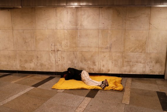 Hongarije verbiedt dakloos zijn