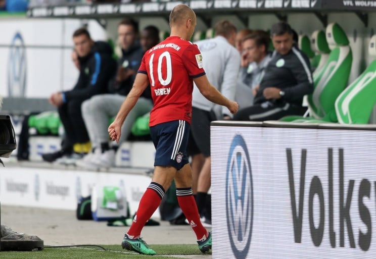 Dortmund houdt Bayern op afstand na vlotte zege tegen Stuttgart