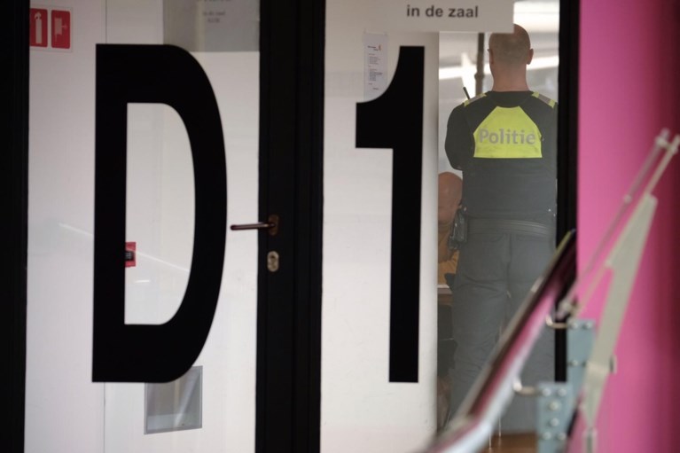 Tot zeven jaar celstraf geëist voor Antwerp-hooligans