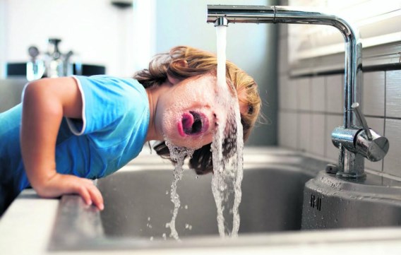 Drinkwaterverbod in twaalf scholen wegens te veel lood