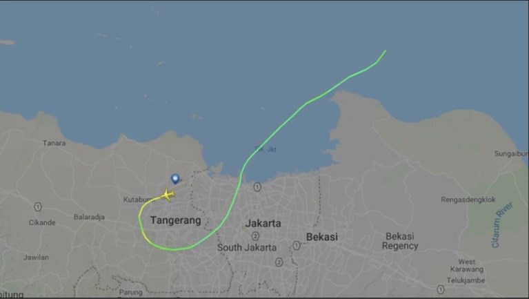 Indonesisch vliegtuig neergestort in zee