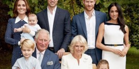 Brits koningshuis geeft nieuwe familiefoto’s vrij voor 70ste verjaardag prins Charles