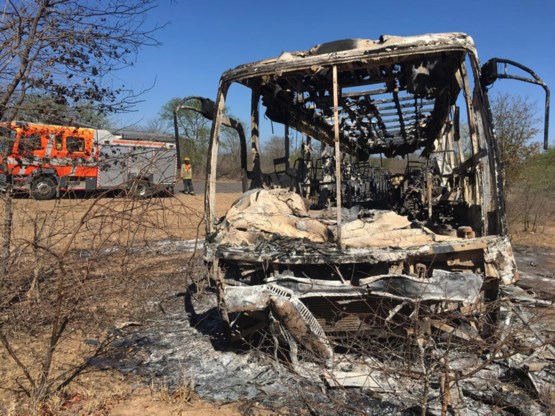 Minstens 42 doden bij brand op bus in Zimbabwe