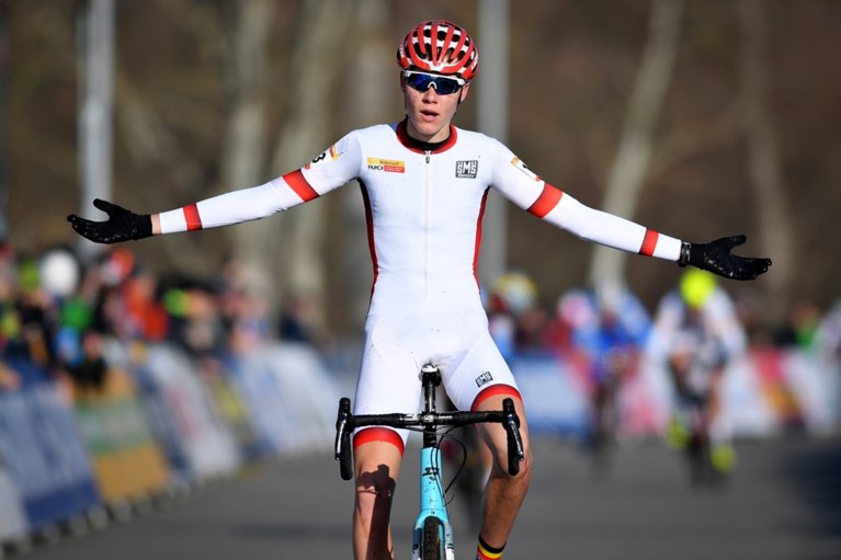 Pidcock outstanding bij beloften, Witse Meeussen is beste junior voor Thibau Nys in Tabor