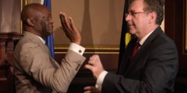 Pierre Kompany, eerste zwarte burgemeester van België, legt eed af