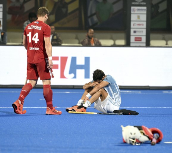Engeland is de eerste halve finalist op WK hockey na zege tegen Argentinië