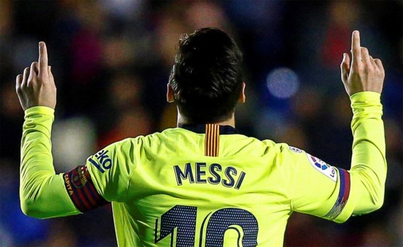 Barcelona vernedert Levante in eigen huis met 0-5, tovenaar Messi heeft voet in elke goal