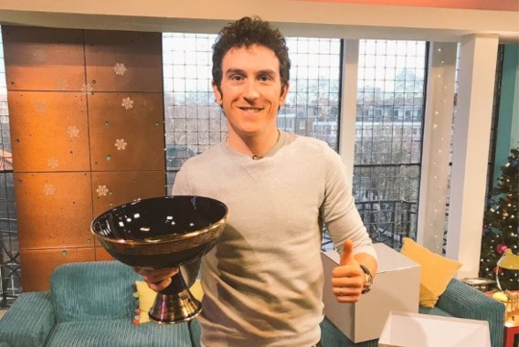 Geraint Thomas krijgt nieuwe trofee van Tour de France nadat vorige gestolen werd