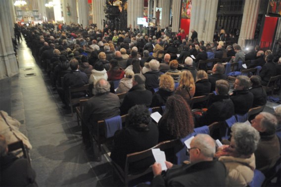 Bijna 600.000 Belgen trekken op Kerstmis naar kerk