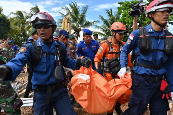 Al 429 slachtoffers geborgen na tsunami Indonesië 