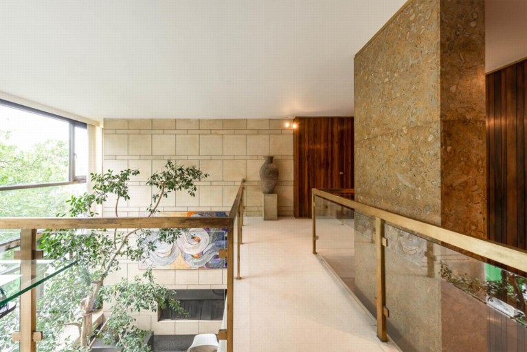 Te koop: uniek appartement, ingericht door Jules Wabbes