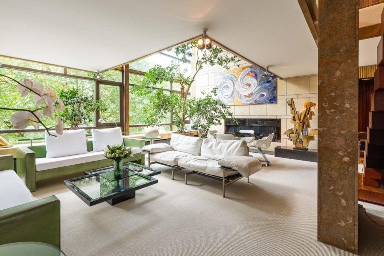Te koop: uniek appartement, ingericht door Jules Wabbes