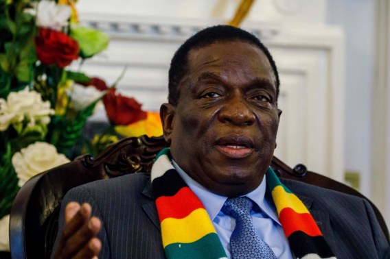 President van Zimbabwe zegt deelname aan Davos af wegens betogingen in eigen land