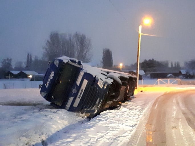Sneeuw veroorzaakt overlast in West- en Oost-Vlaanderen