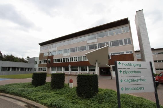 Ziekenhuizen doen opvallende oproep: wie griep heeft, brengt beter geen bezoek