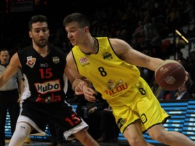 Telenet Giants Antwerp demonstreert tegen Okapi Aalstar, Oostende komt met de schrik vrij tegen Limburg United