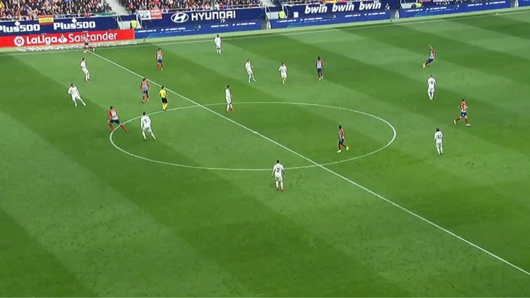 Real Madrid tweede in La Liga na winst in beladen topper tegen Atlético
