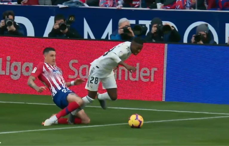 Real Madrid tweede in La Liga na winst in beladen topper tegen Atlético