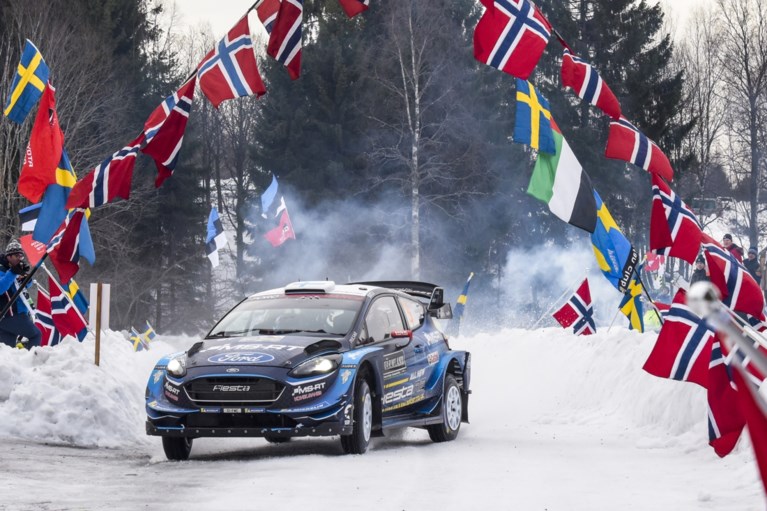 Spektakel in Rally van Zweden: wereldkampioen crasht en geeft op, ook Neuville in de fout en verrassende leider na tweede dag