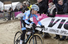 Sanne Cant heeft genoeg aan vierde plaats in Middelkerke om eindzege in Superprestige veilig te stellen