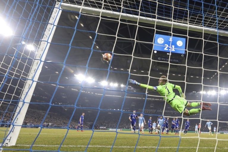 De Bruyne en Kompany realiseren spectaculaire comeback met Manchester City bij Schalke 04