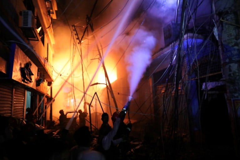 Dodental opgelopen tot 70 bij brand in Bangladesh