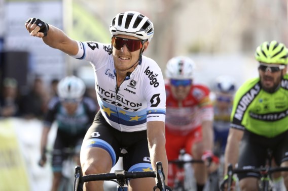 Matteo Trentin wint laatste etappe Ruta del Sol met overmacht, Jakob Fuglsang eindwinnaar 