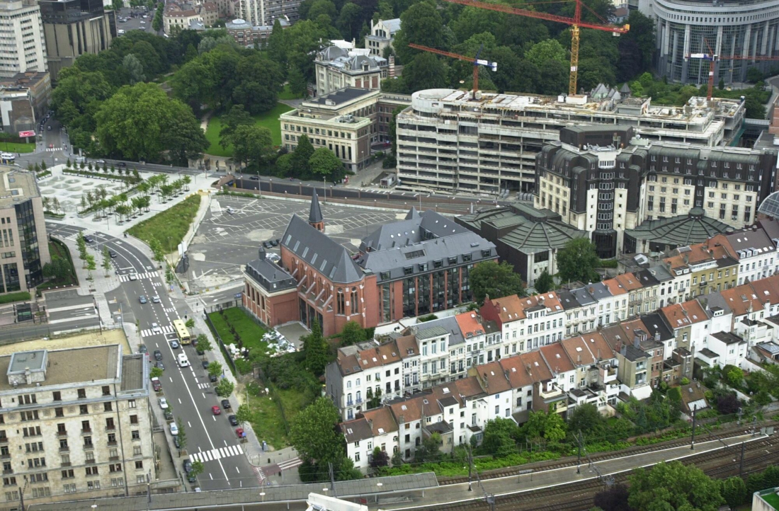 Gebouw Ingestort In Belliardstraat, Geen Gewonden | De Standaard