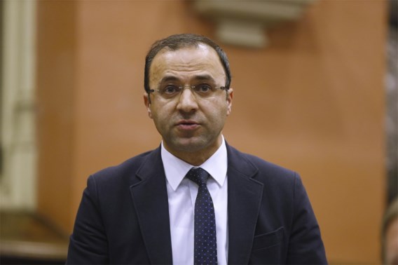 Kamerlid Veli Yüksel ruilt CD&V voor Open VLD