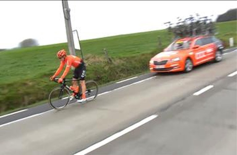 Mee met de Omloop Het Nieuwsblad in 1 minuut