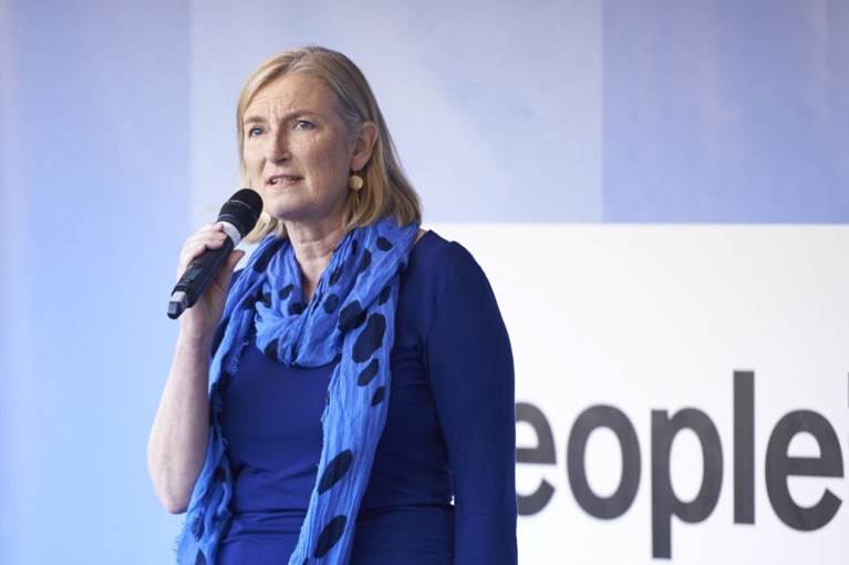 Slecht nieuws voor May: drie Conservatieve parlementsleden voegen zich bij Labour-dissidenten