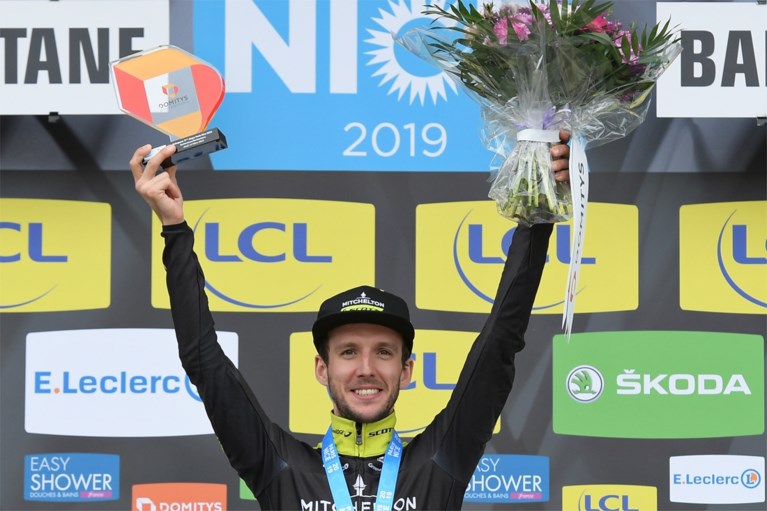 Kwiatkowski laat zich in Parijs-Nice niet opjagen door ploegmaat Bernal, integendeel: “Er kan nog vanalles gebeuren”