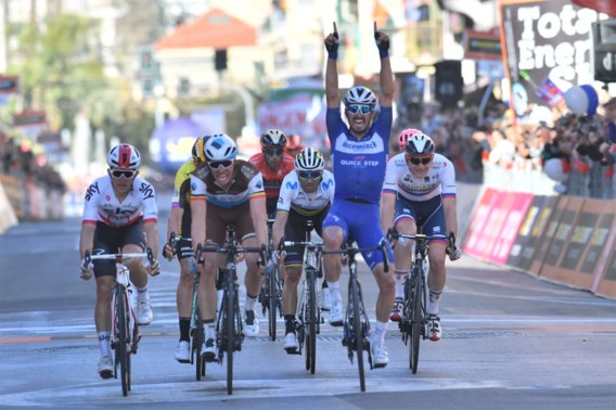 Julian Alaphilippe wint als topfavoriet Milaan-Sanremo ...