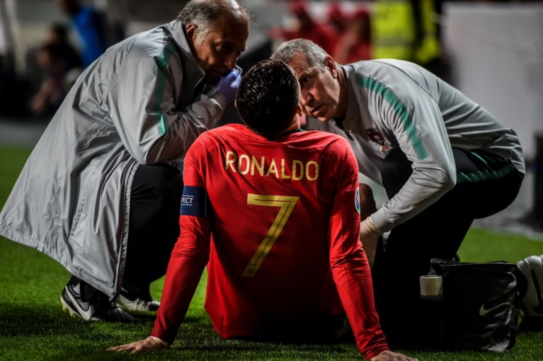 Cristiano Ronaldo valt al na halfuur geblesseerd uit bij Portugal, Juventus wacht bang af