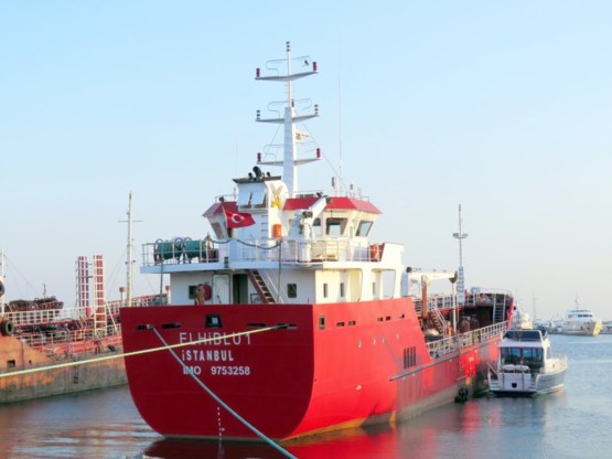 Geredde migranten kapen hun schip