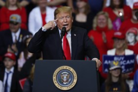 Trump vraagt FBI-onderzoek naar zaak van acteur die homofobe aanval in scène gezet zou hebben