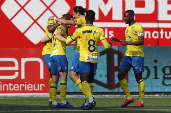 STVV spoelt kater van gemiste Play-off 1 door met zege tegen Charleroi