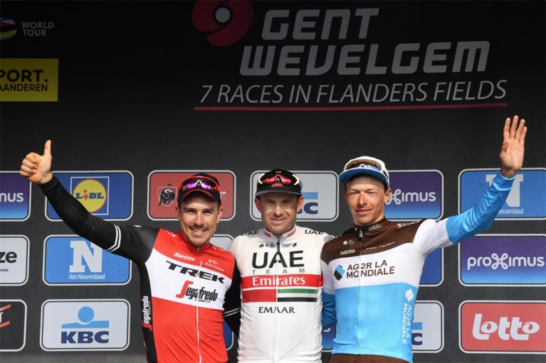 Niets dan lachende gezichten op podium van Gent-Wevelgem: “Iedereen zat op de limiet, maar dan heb ik een goede sprint”
